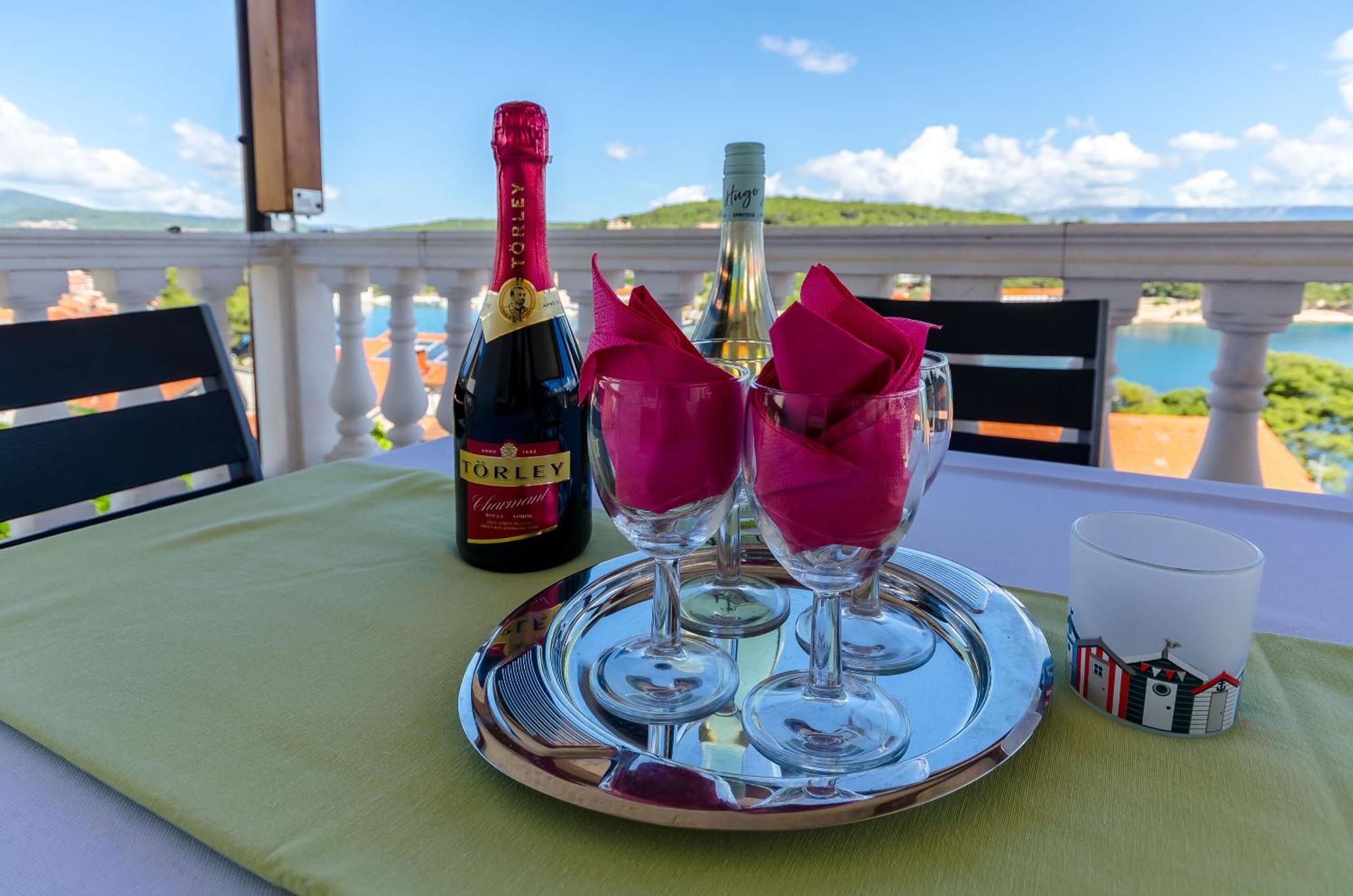 Jakov Apartment Jelsa (Hvar)